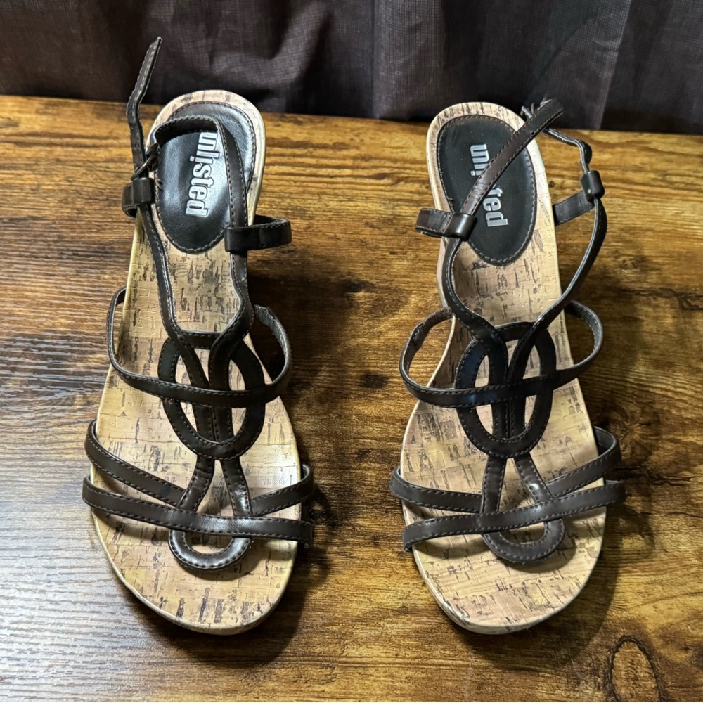 Unlisted Wedges Size 8.5